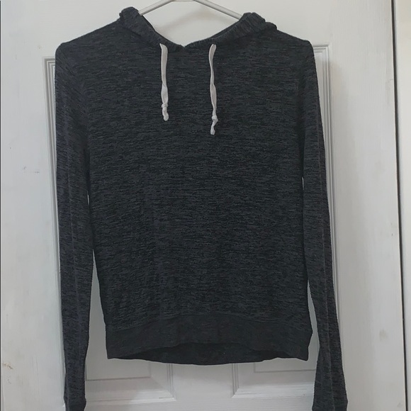 Grey long sleeve. - Picture 1 of 3